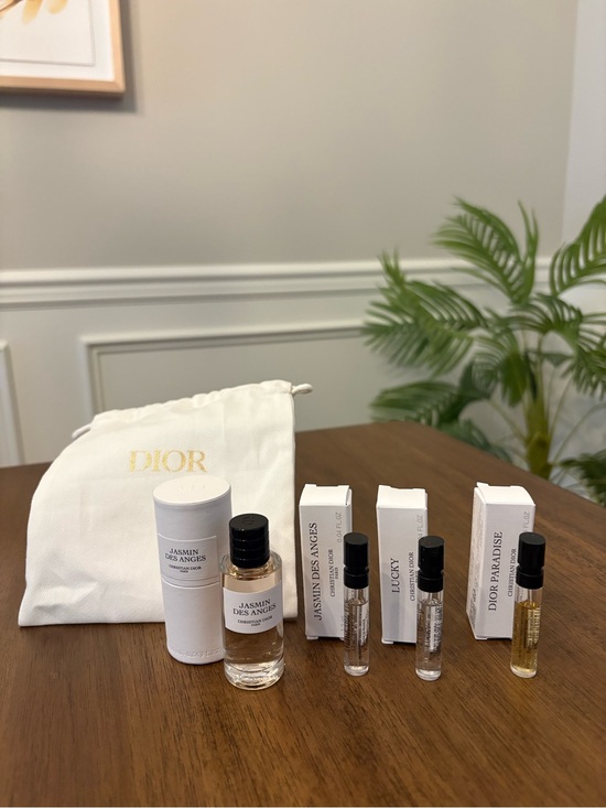 Dior Other - Dior Mini Fragrance Set with white pouch